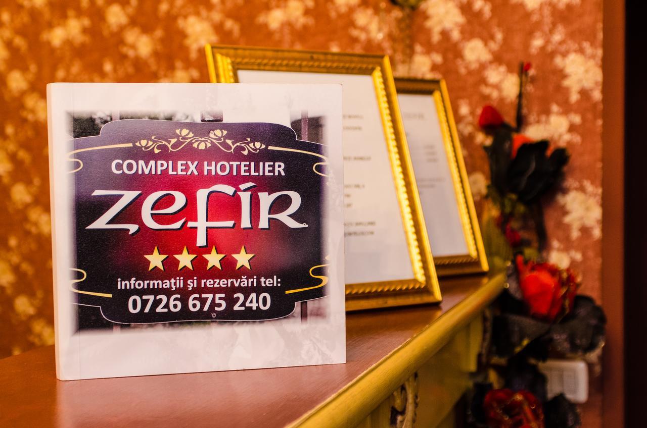 Hotel-Pensiunea Zefir ティミショアラ エクステリア 写真